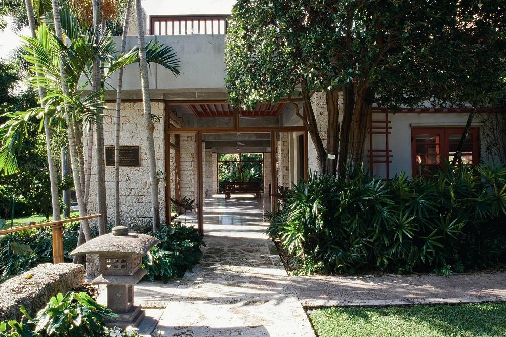 Designed by Strang Design